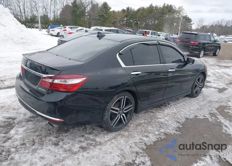 2017 Honda Accord Sport z USA, uszkodzony, nr VIN 1HGCR2F56HA158139